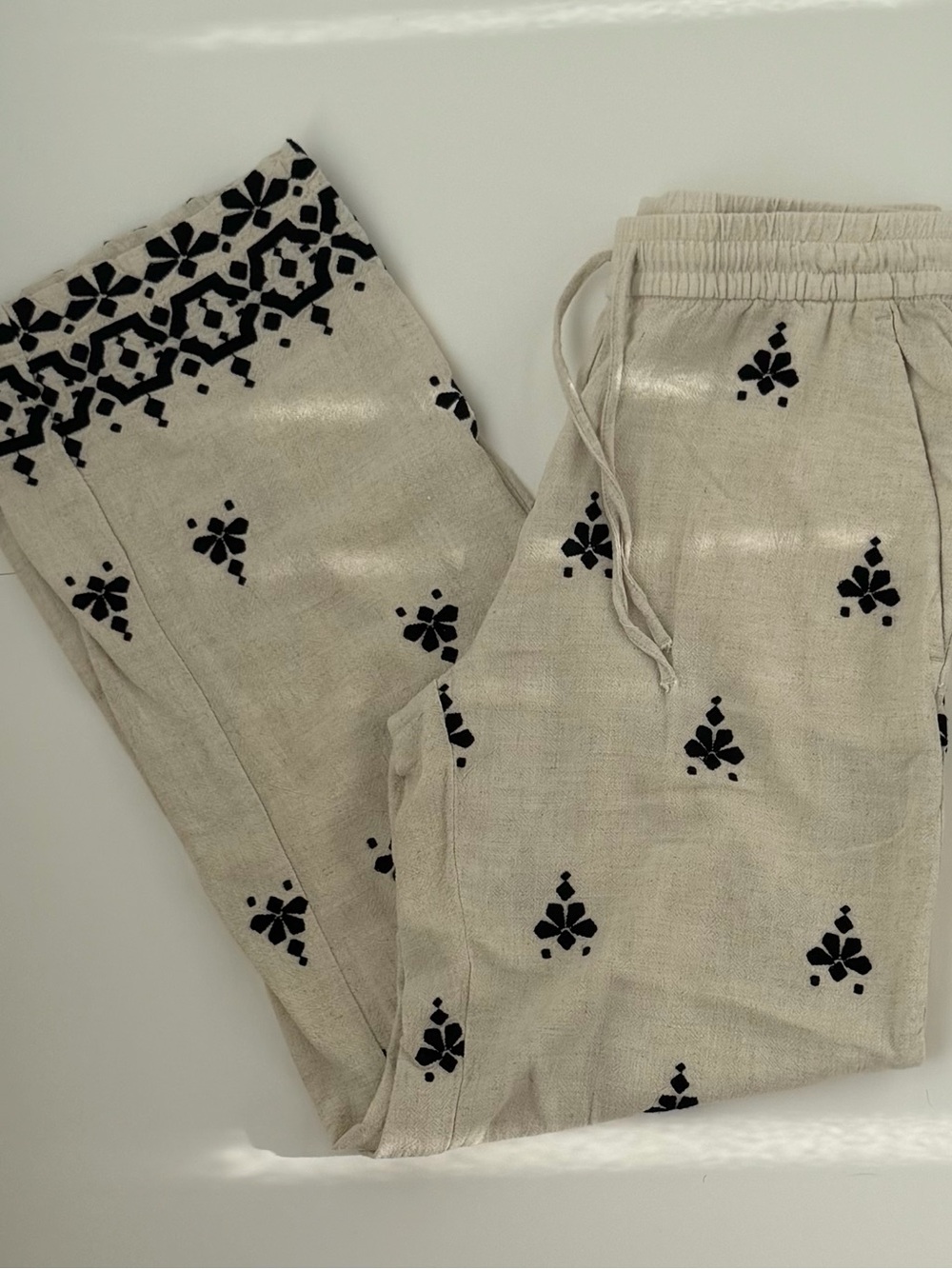 Zara Beige Linen-Blend Boot Cut Pants with Black Motif